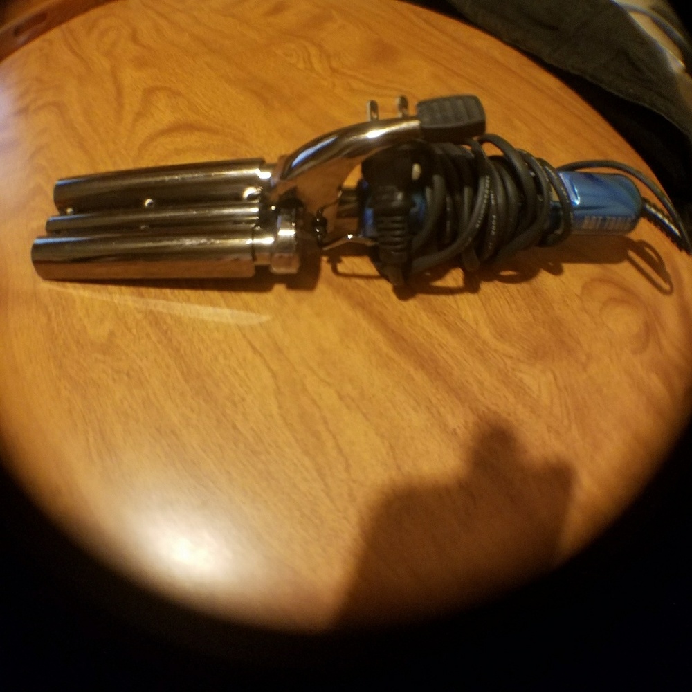 ▪♡Hot Tools 3 Barrel Waver♡▪